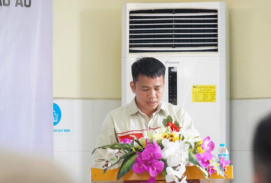 Đại biểu phát biểu 2 Đại biểu phát biểu 2
