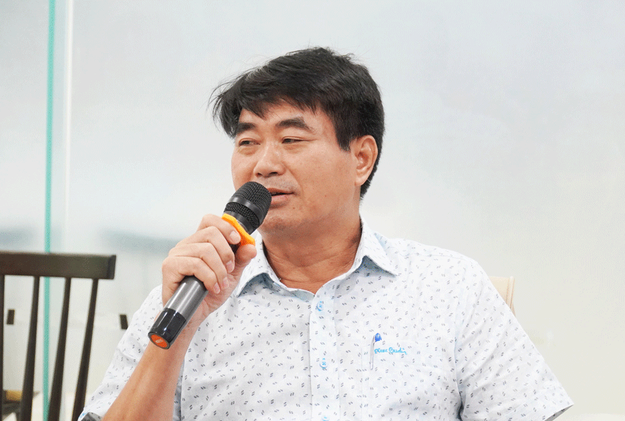 Shareholder spoke at the congress Shareholder spoke at the congress